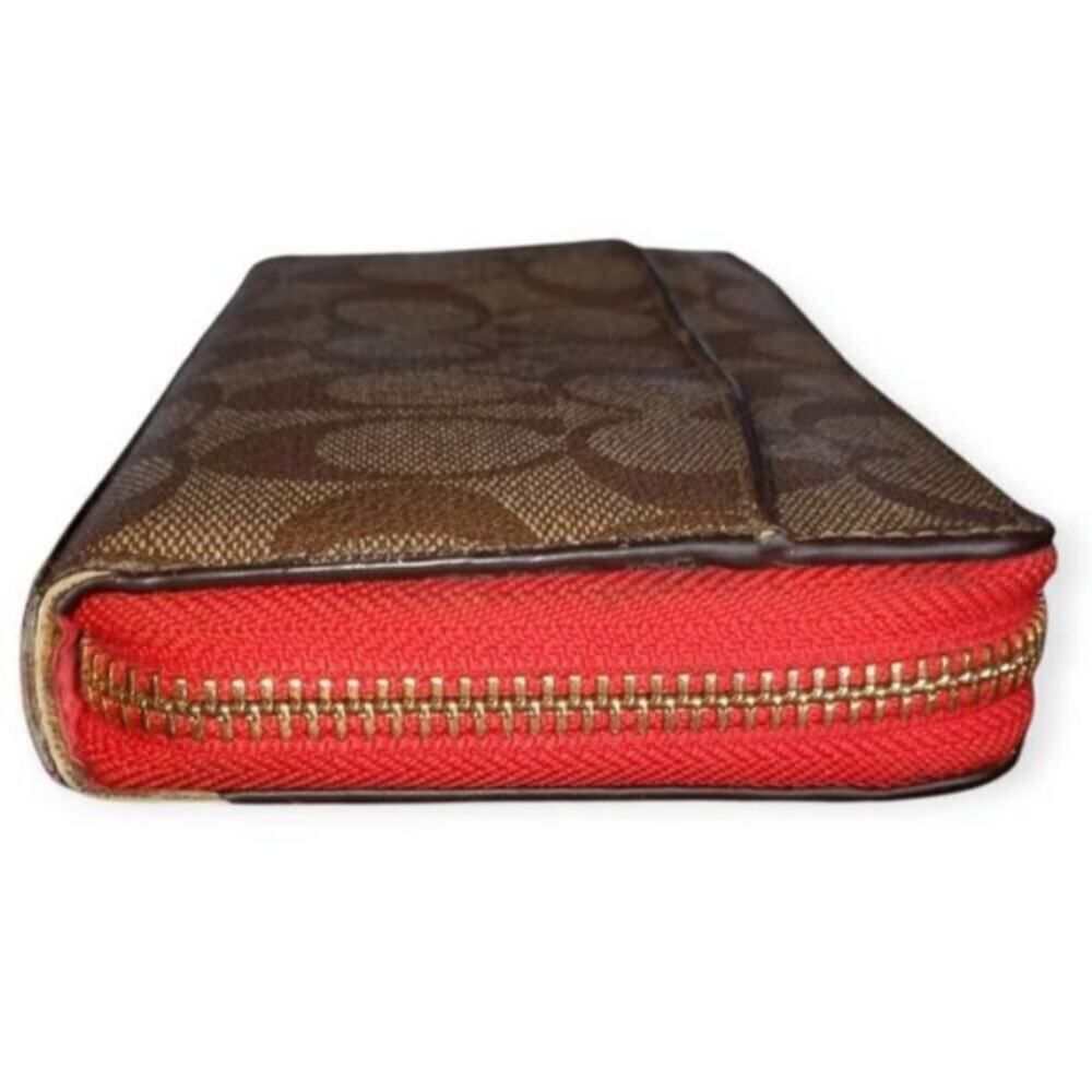Coach Peyton Signature Accordion Zip Wallet Red & Tan W/Dust Bag GUC - Picture 4 of 14